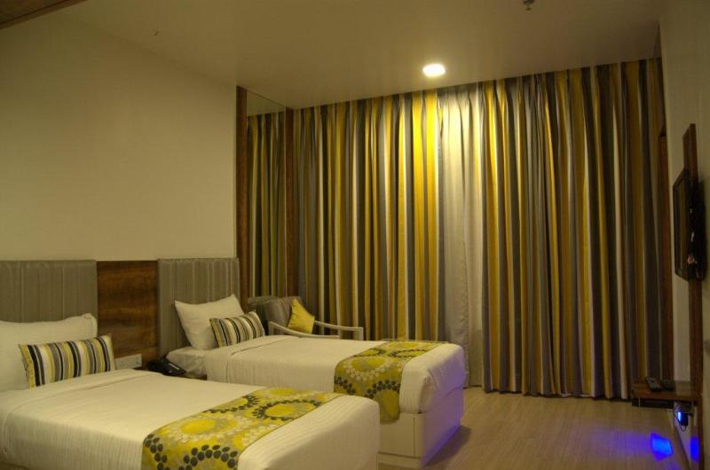 Hotel Hardeo Nagpur Extérieur photo