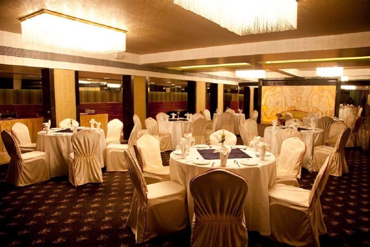 Hotel Hardeo Nagpur Extérieur photo